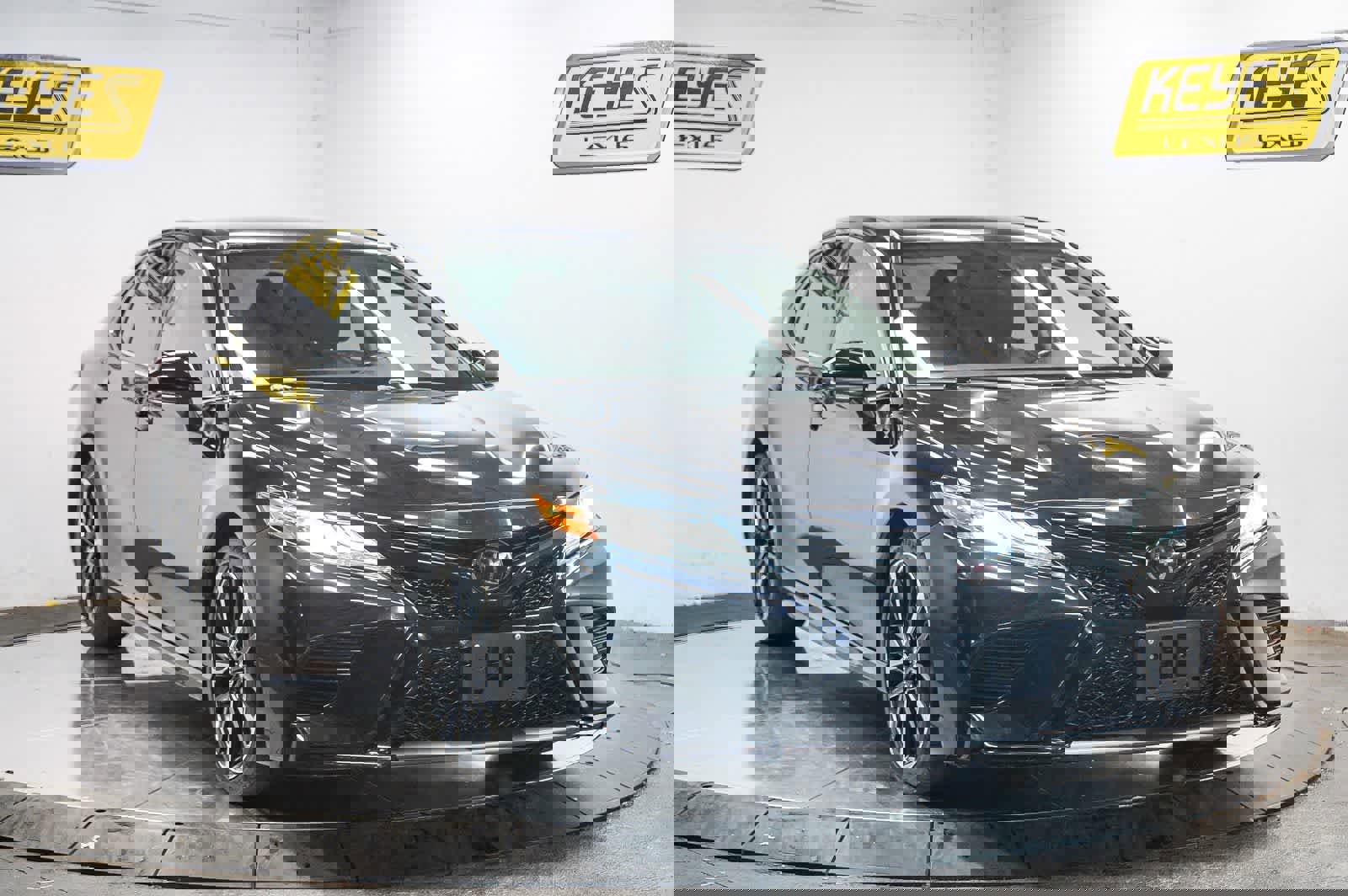 Used 2019 Toyota Camry XSE w/ Carpet Mat Package image 5