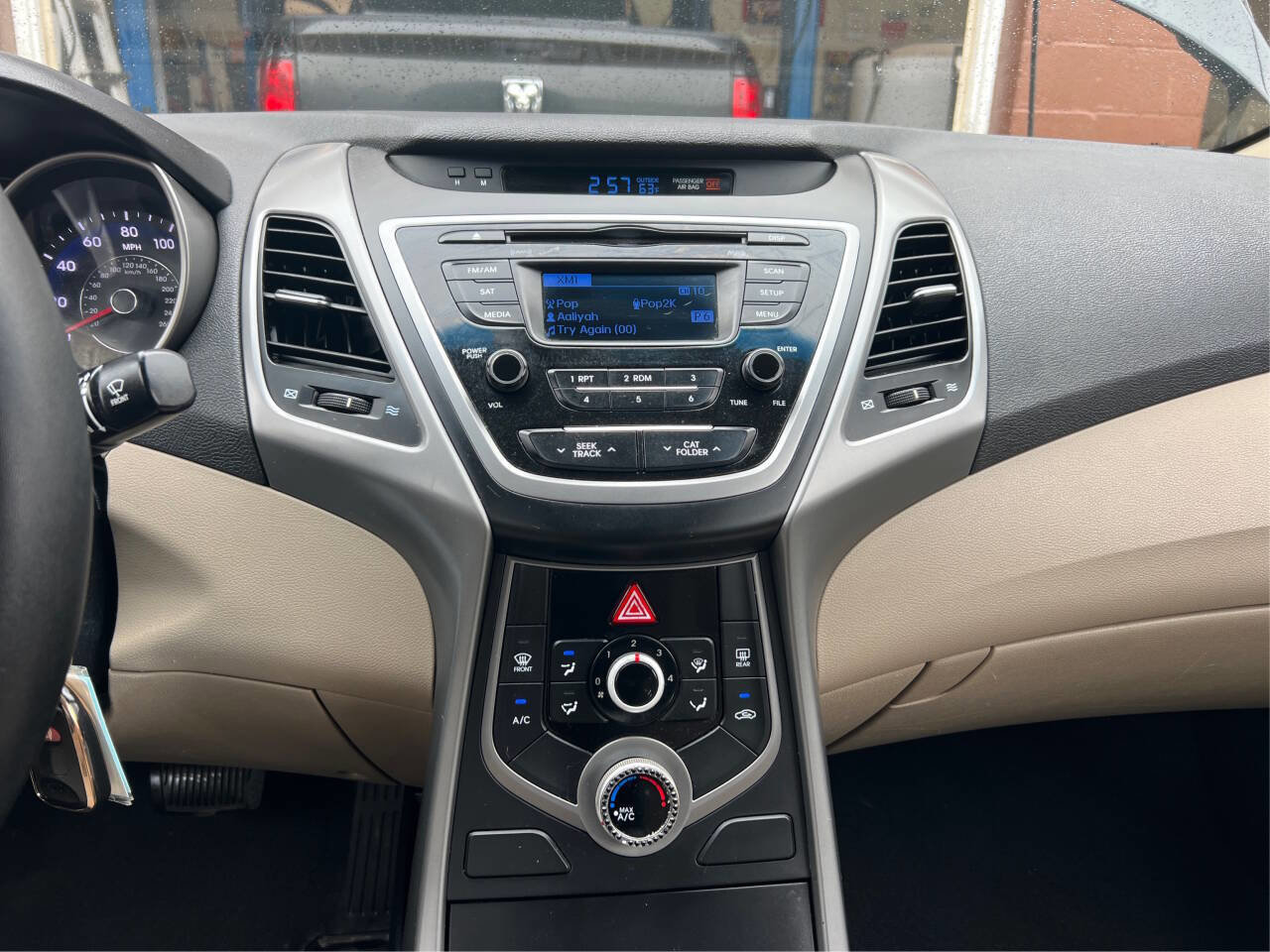 Used 2016 Hyundai Elantra SE image 13