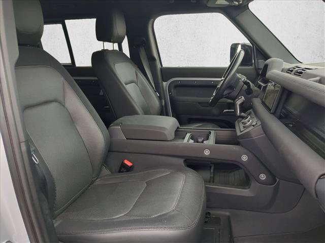 Used 2023 Land Rover Defender 110 X-Dynamic SE AWD/4WD image 17