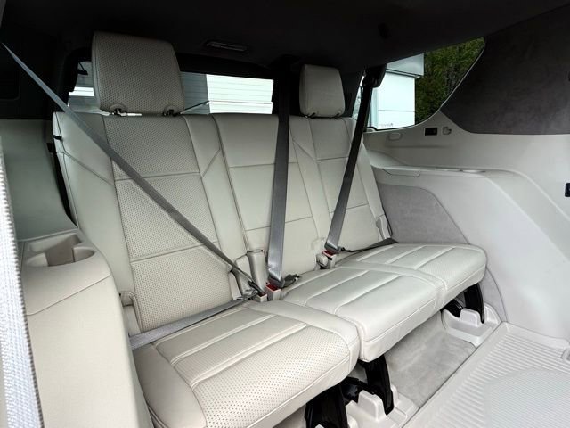 Used 2021 Cadillac Escalade Sport Platinum w/ Heavy-Duty Trailer Package image 24