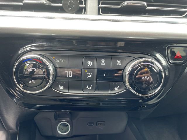 Used 2025 Chevrolet Trax LT w/ LT Convenience Package FWD image 19