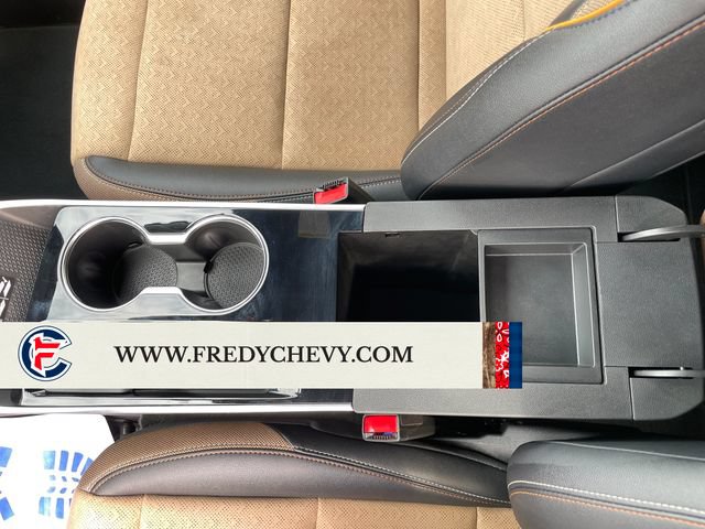 Used 2025 Chevrolet Equinox ACTIV w/ Safety and Technology Package FWD image 28