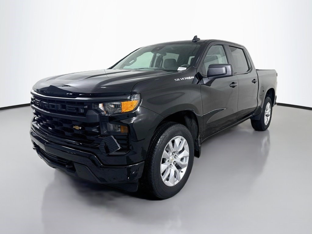 Used 2024 Chevrolet Silverado 1500 Custom RWD image 4