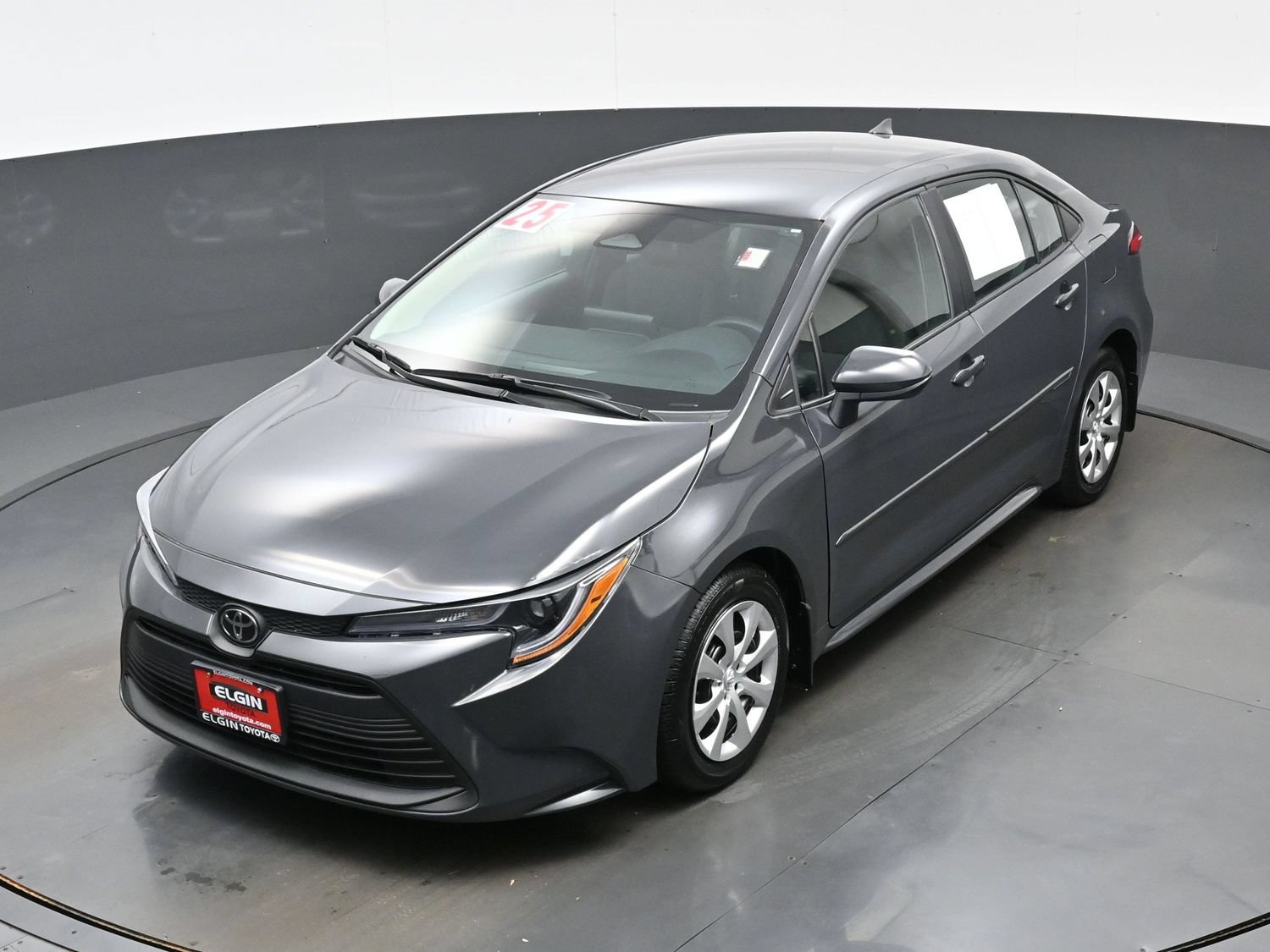 Used 2025 Toyota Corolla LE FWD image 34