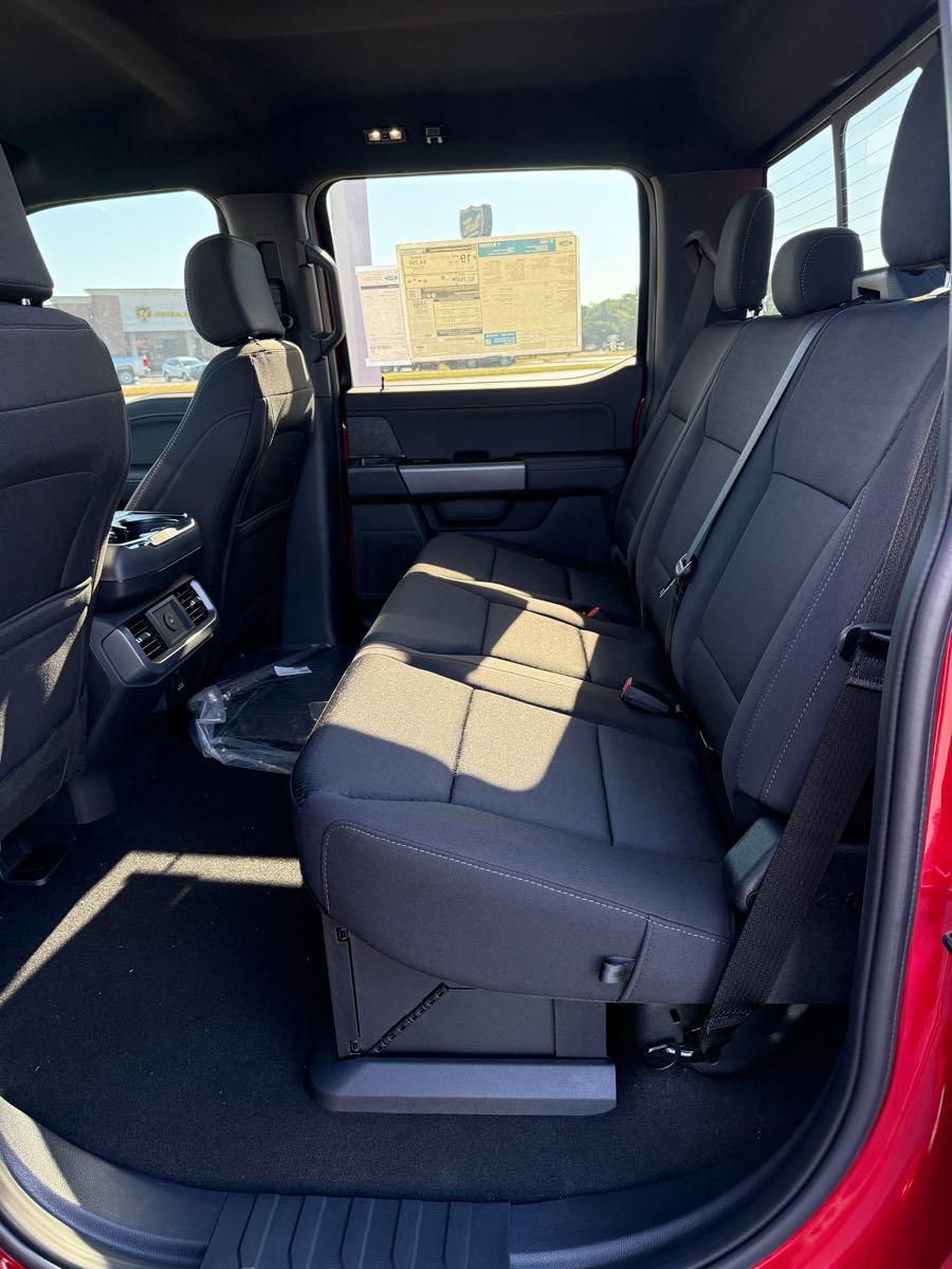 New 2025 Ford F150 XLT image 12
