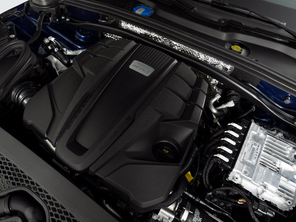 Certified 2026 Porsche Macan S AWD/4WD image 53