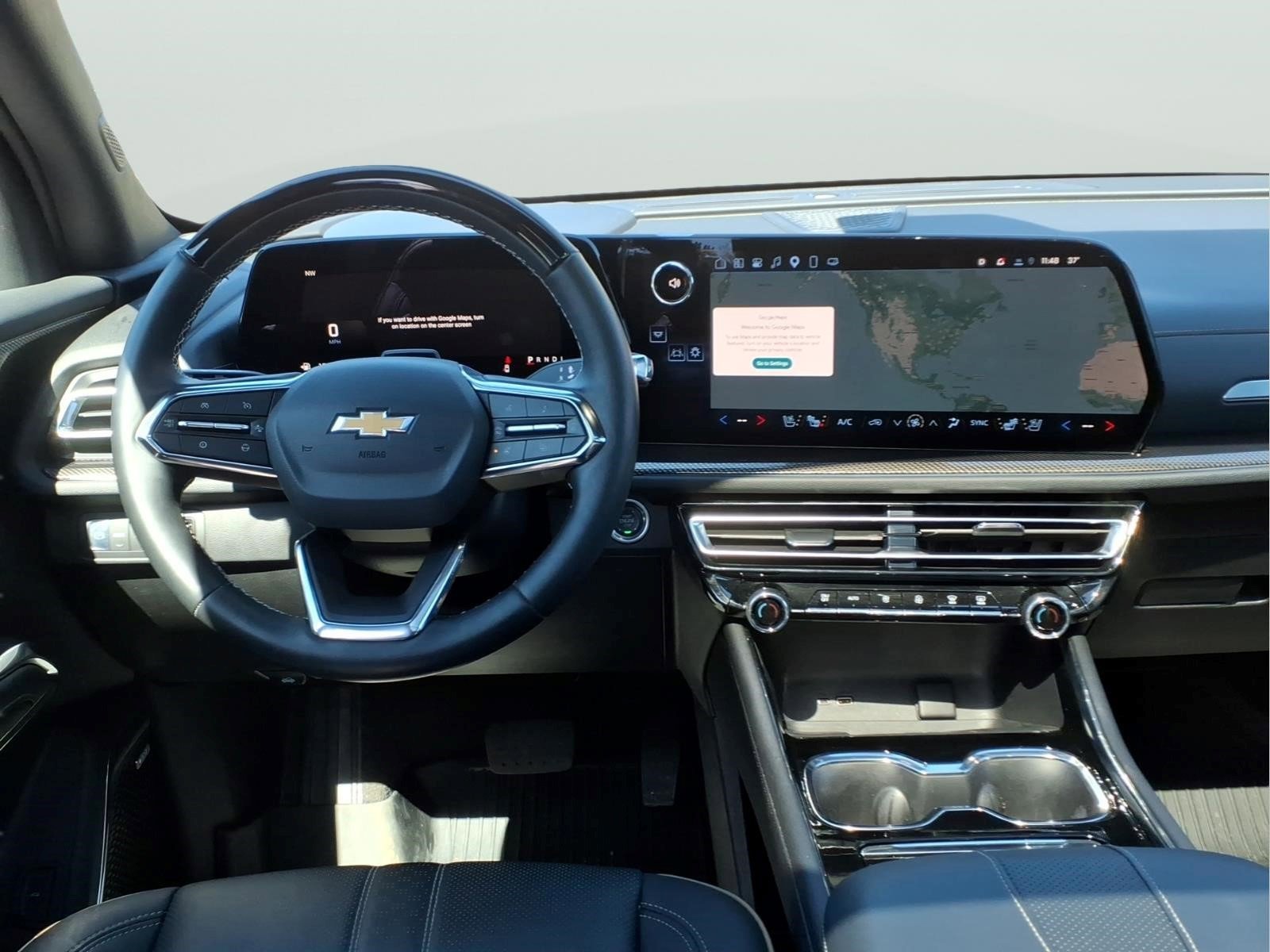 Used 2025 Chevrolet Traverse High Country w/ LPO, Floor Liner Package AWD/4WD image 10