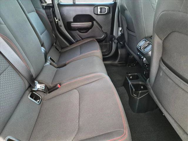 Used 2023 Jeep Gladiator Rubicon w/ Cold Weather Group AWD/4WD image 19