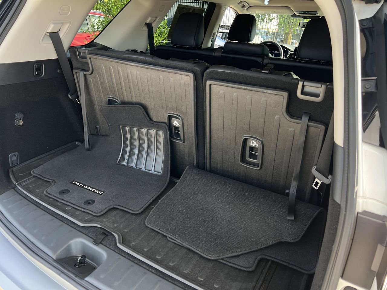 Certified 2024 Nissan Pathfinder Platinum w/ Cargo Package image 29