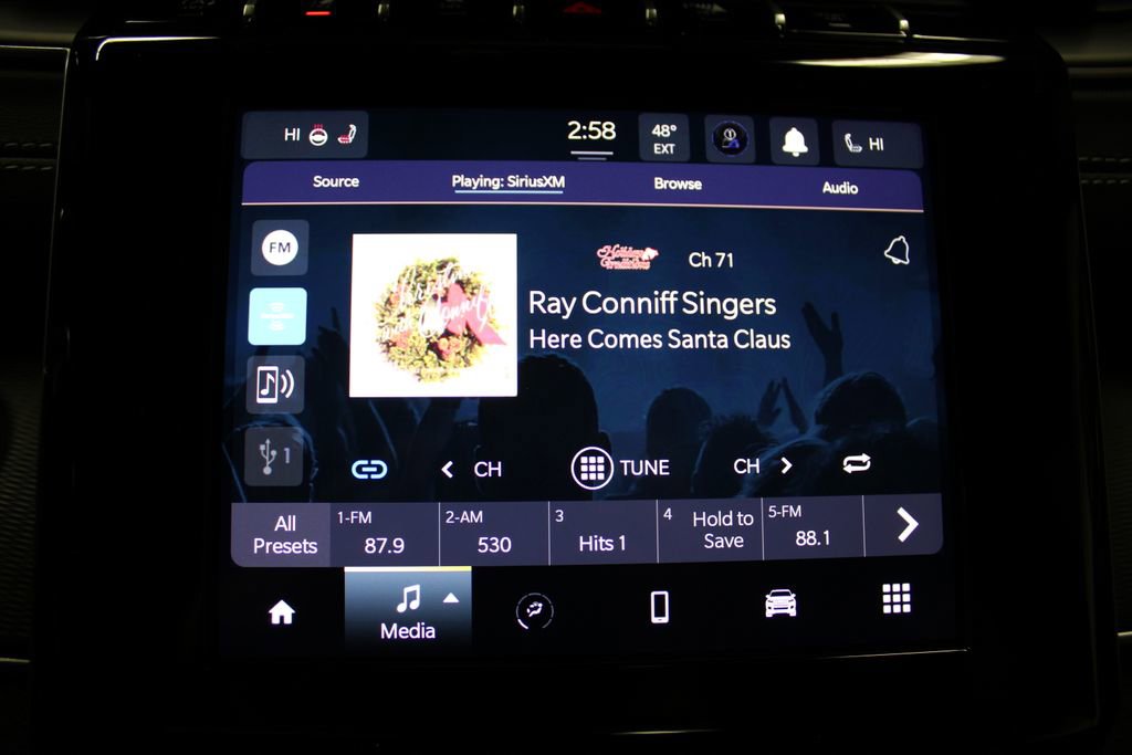 New 2025 Jeep Grand Cherokee Altitude image 15