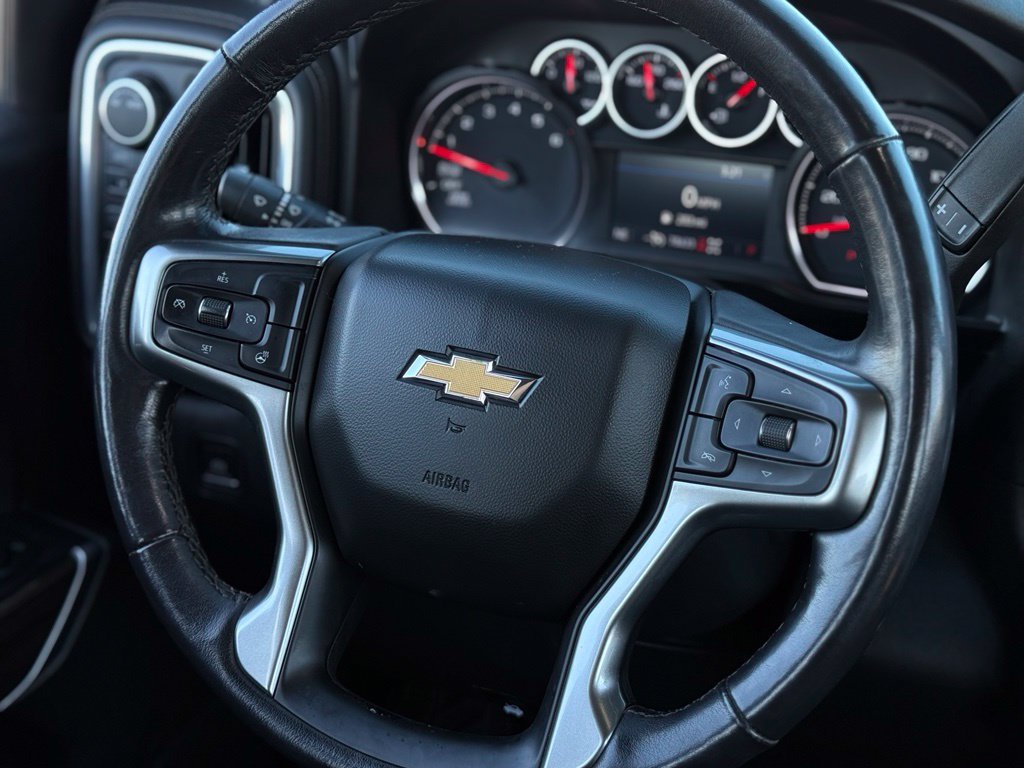 Used 2021 Chevrolet Silverado 1500 LT w/ Z71 Off-Road Package AWD/4WD image 8
