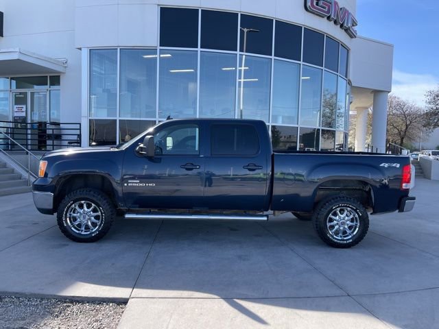 Used 2007 GMC Sierra 2500 SLT w/ EZ-Lift Tailgate Package AWD/4WD image 4