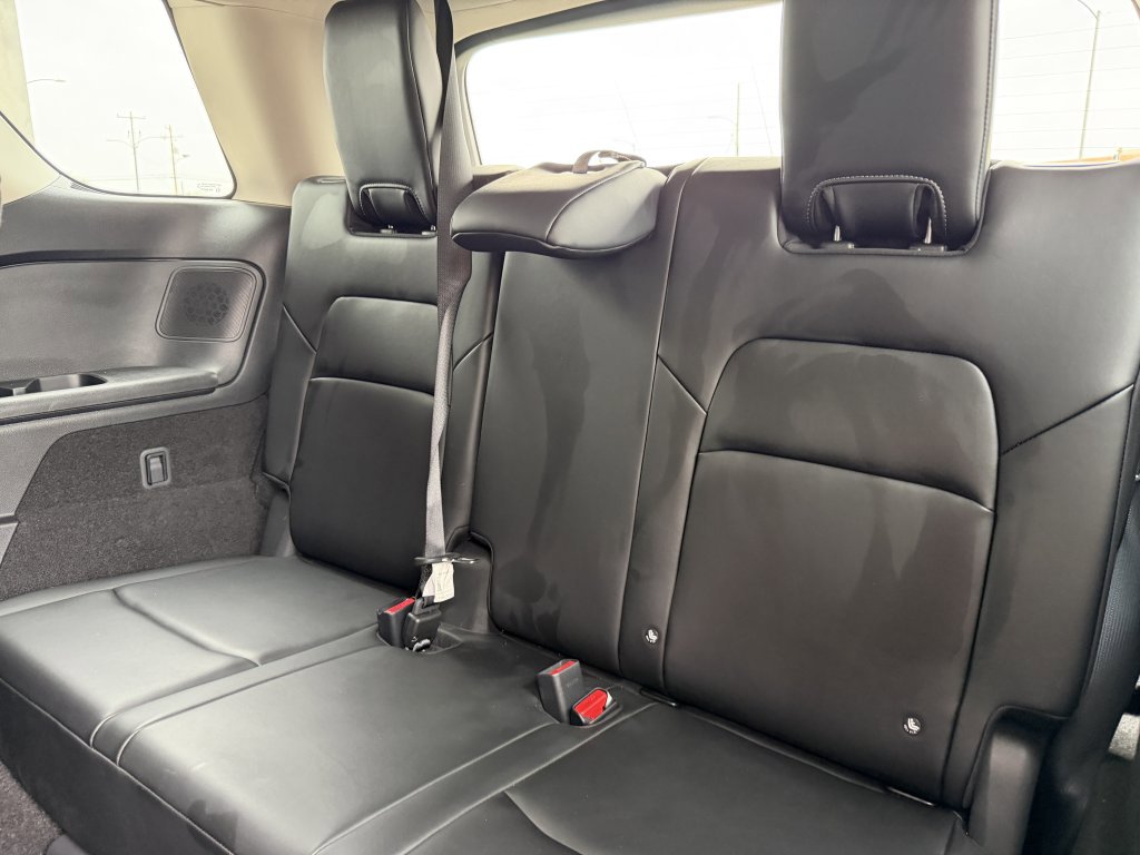 Used 2024 Nissan Pathfinder Platinum w/ Cargo Package image 35