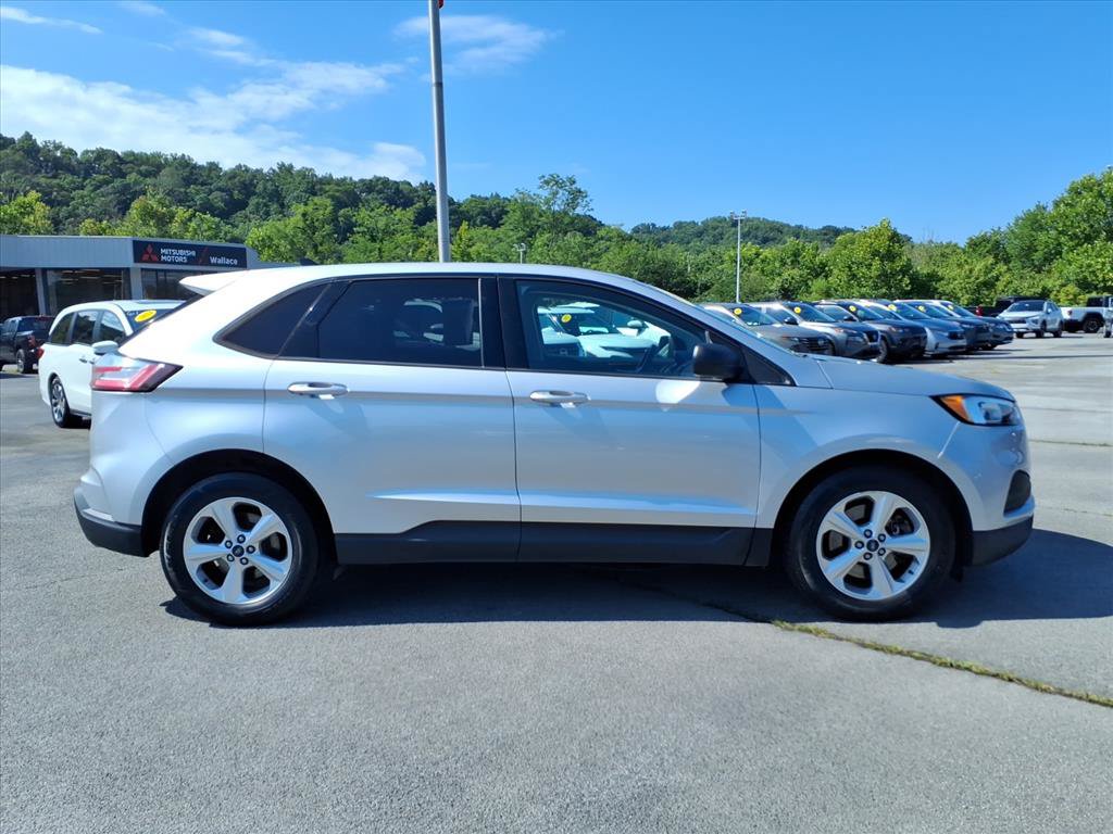 Used 2019 Ford Edge SE AWD/4WD image 4
