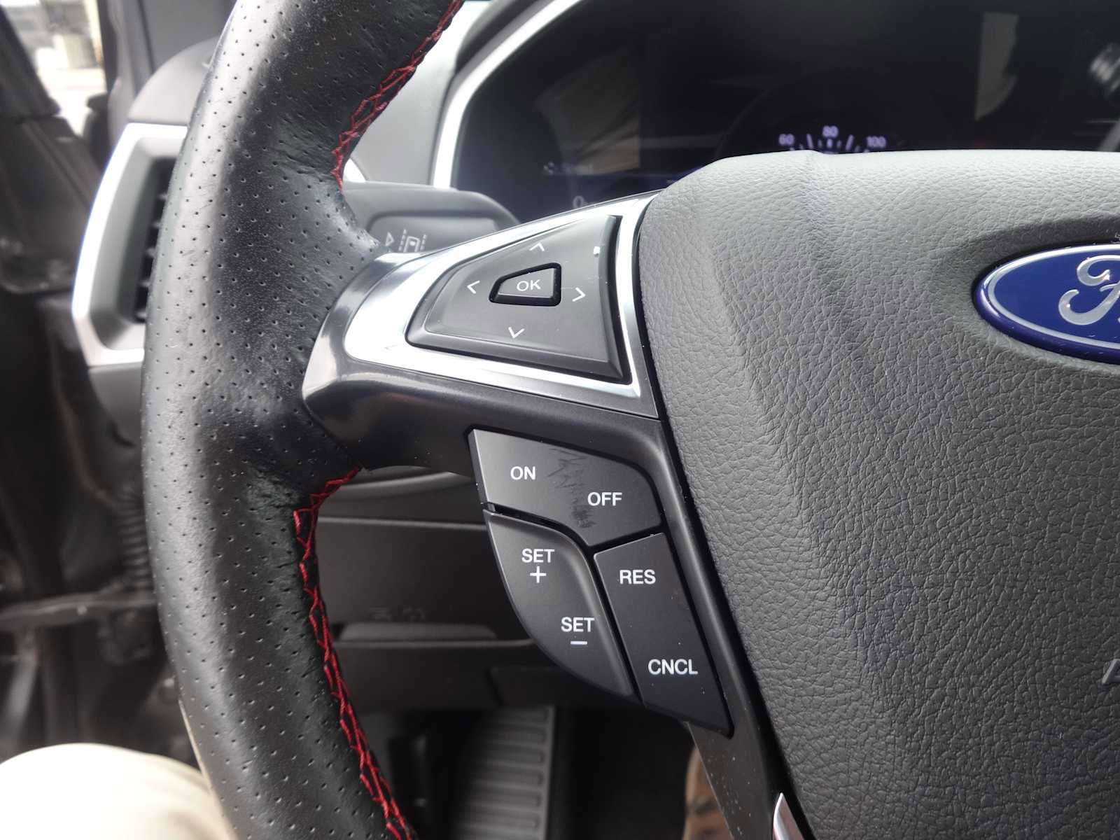 Used 2021 Ford Edge ST-Line image 22