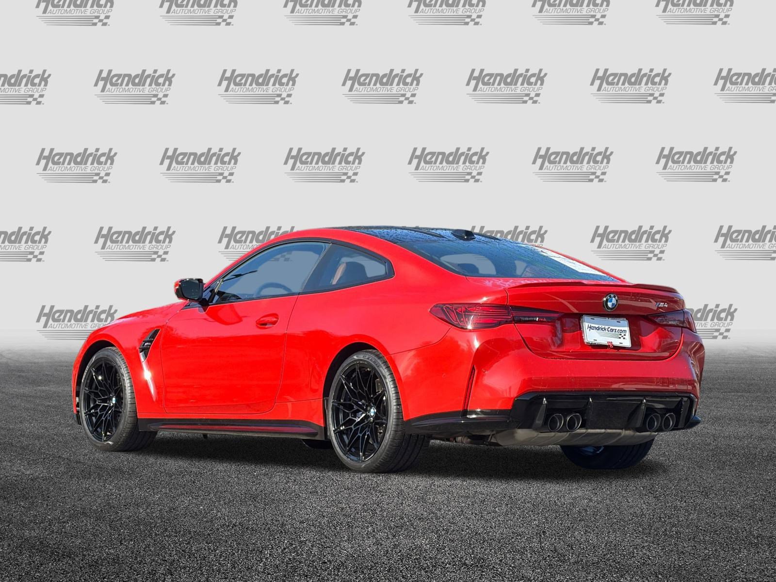 Used 2025 BMW M4 Coupe w/ Executive Package image 7