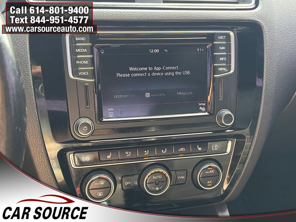 Used 2017 Volkswagen Jetta GLI FWD image 19