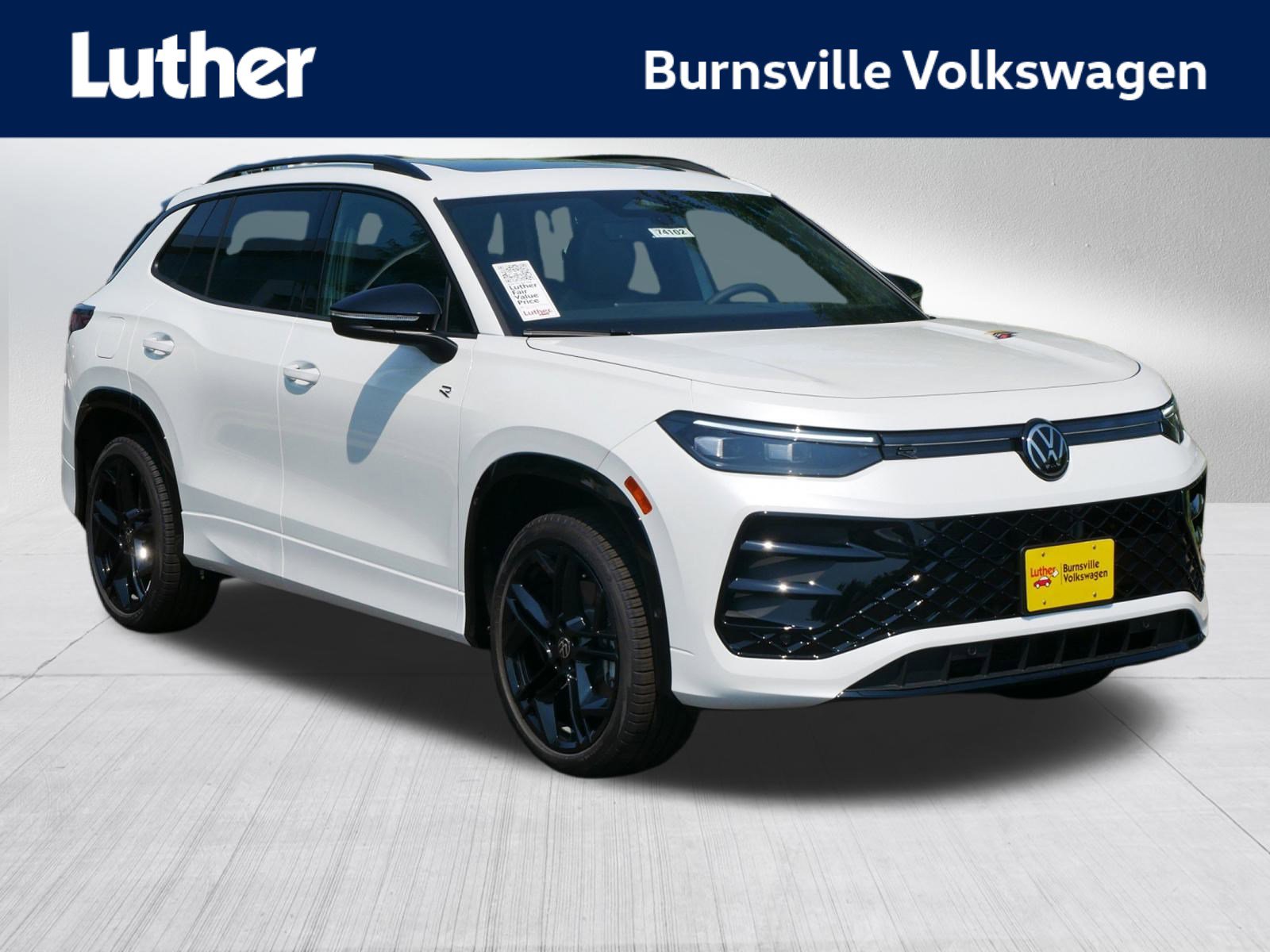 New 2025 Volkswagen Tiguan SE R-Line