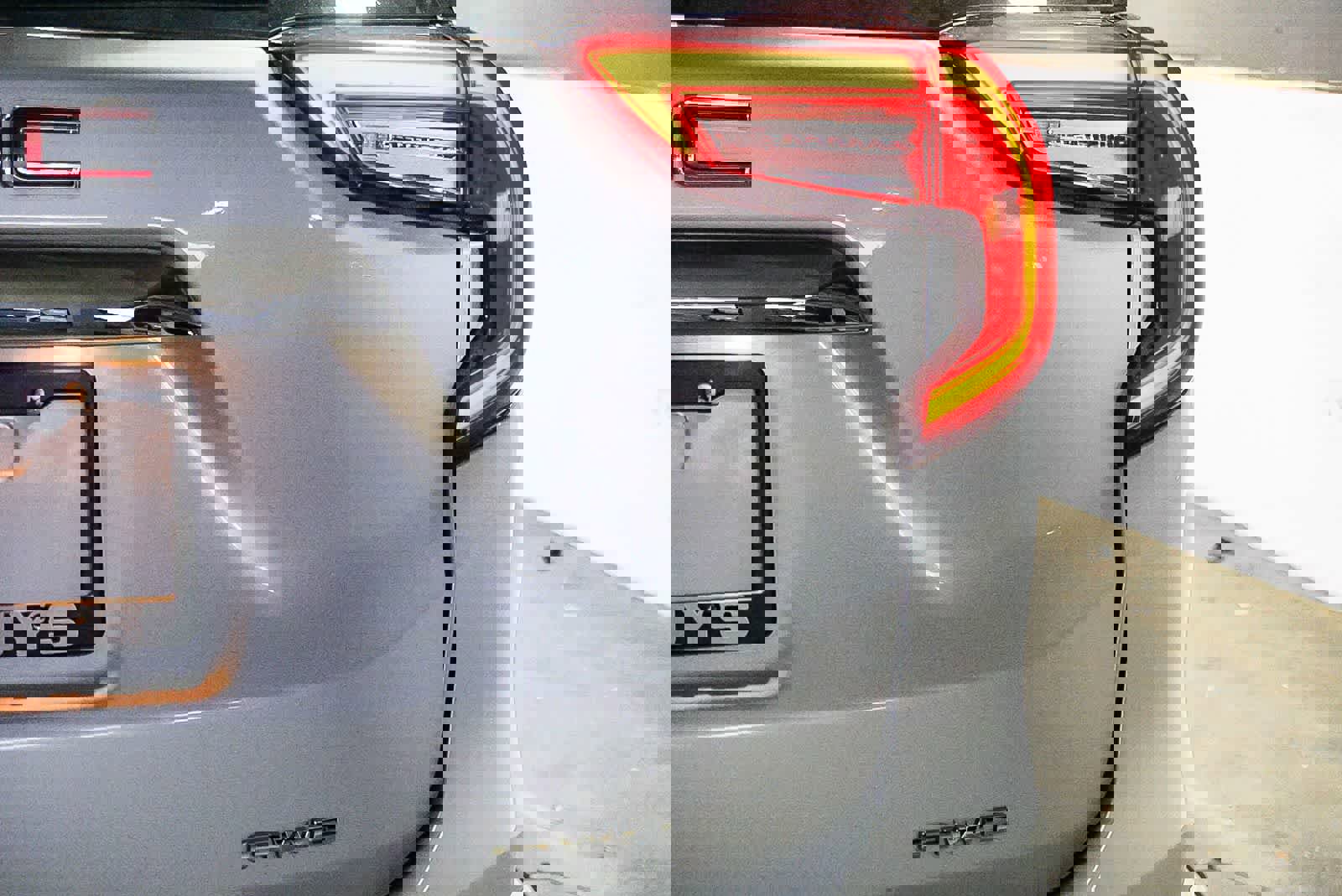 Used 2022 GMC Terrain SLT image 12