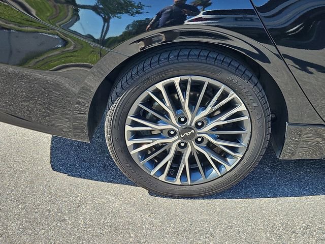 Certified 2024 Kia Forte GT-Line image 5