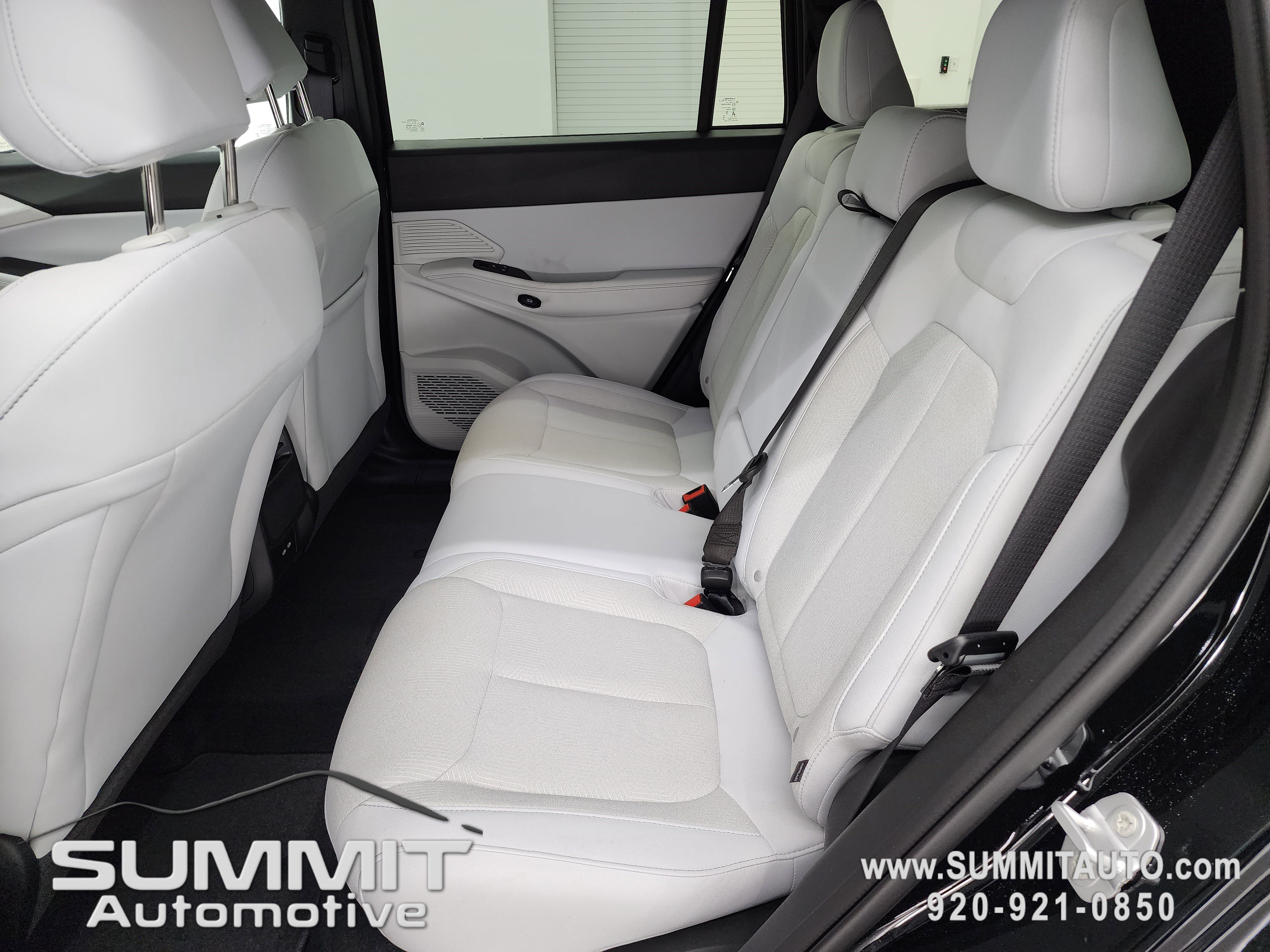 New 2026 Jeep Cherokee Laredo image 9