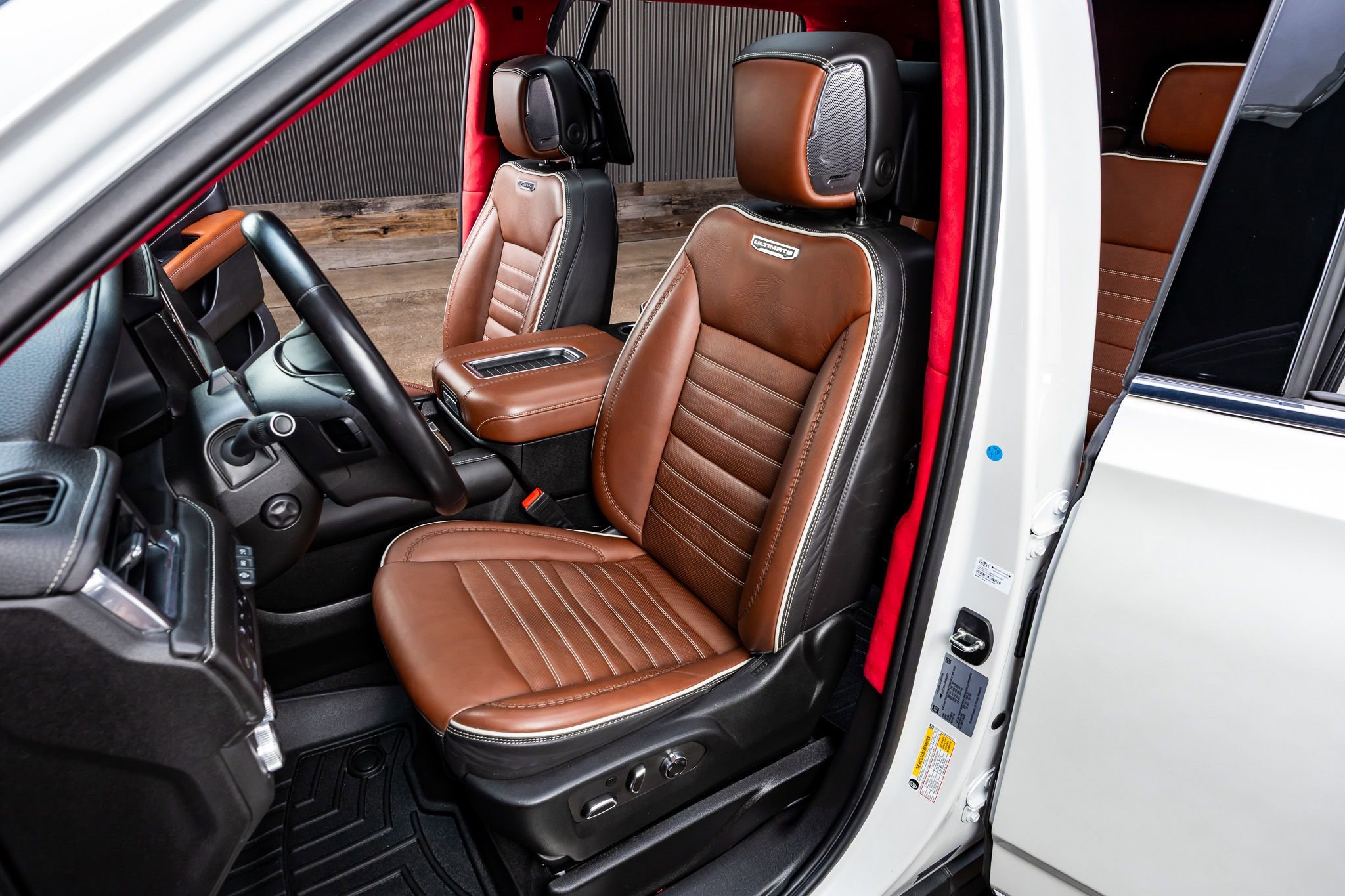 Used 2023 GMC Yukon XL Denali Ultimate image 29