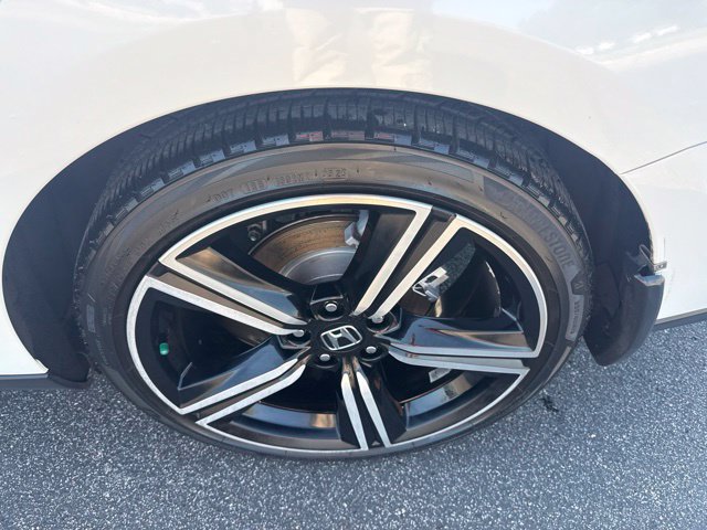 Used 2024 Honda Accord Sport image 11
