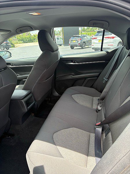 Used 2023 Toyota Camry LE FWD image 7