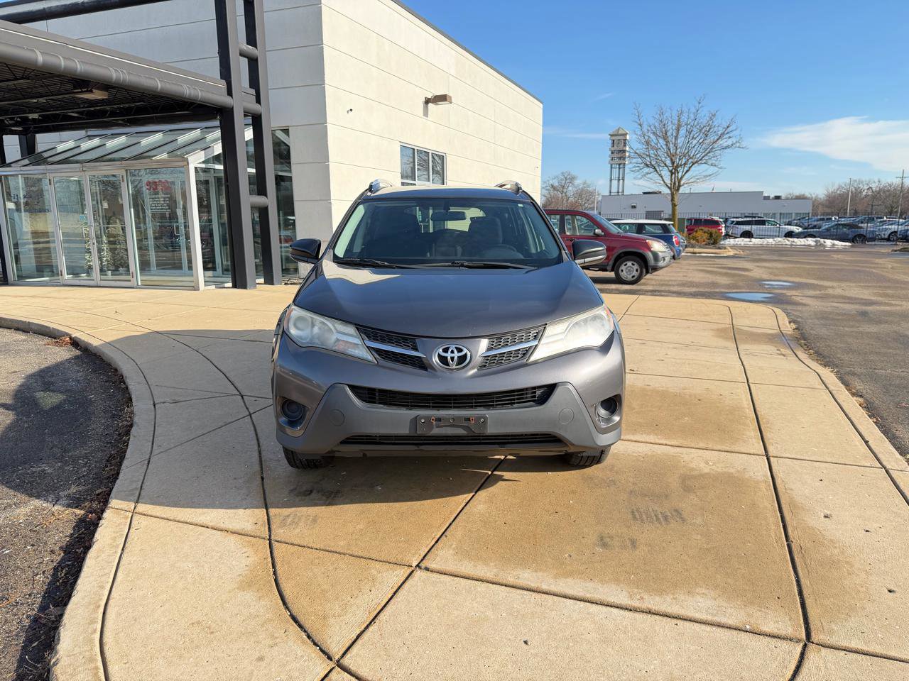 Used 2015 Toyota RAV4 LE image 2