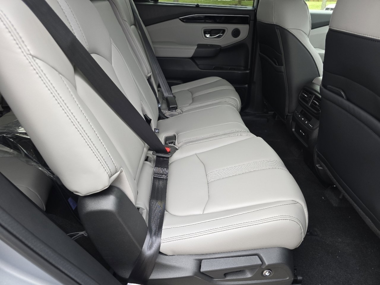 New 2025 Honda Pilot Touring image 22