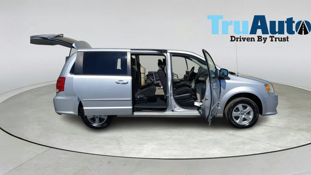Used 2011 Dodge Grand Caravan Mainstreet w/ PWR Convenience Group FWD image 14
