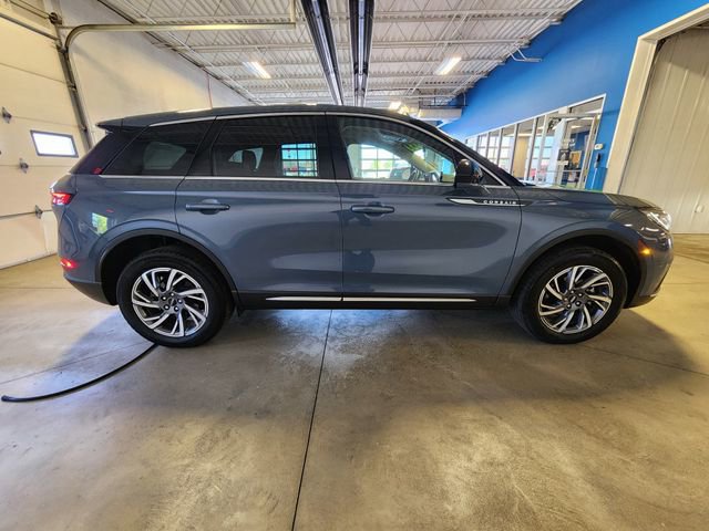 Used 2023 Lincoln Corsair FWD image 4