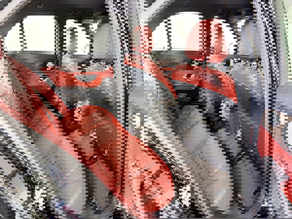 Used 2015 Mercedes-Benz C 400 4MATIC image 41