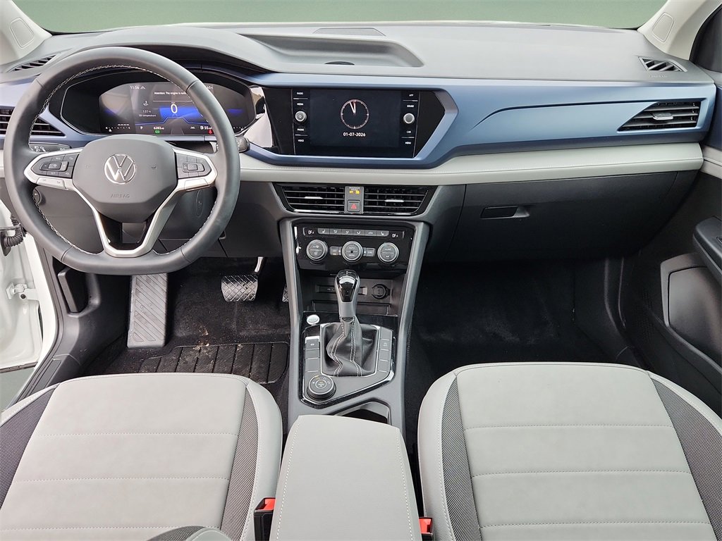 Used 2024 Volkswagen Taos SE w/ Panoramic Sunroof Package image 19