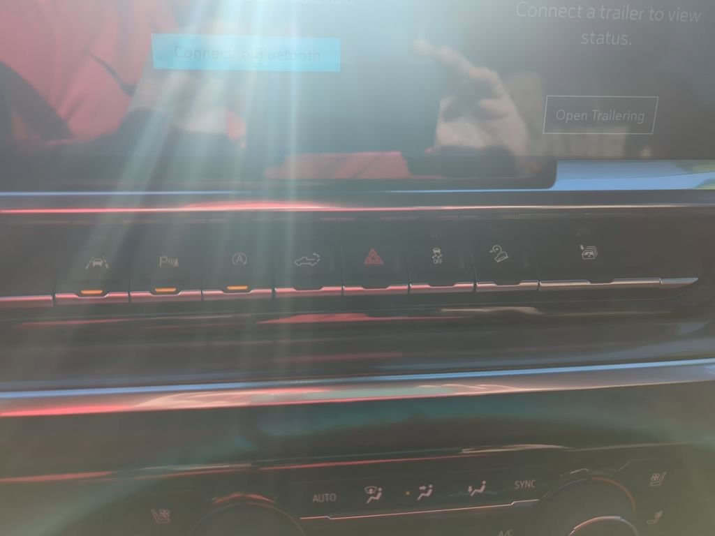 Used 2025 Chevrolet Silverado 1500 High Country w/ Z71 Off-Road Package image 55