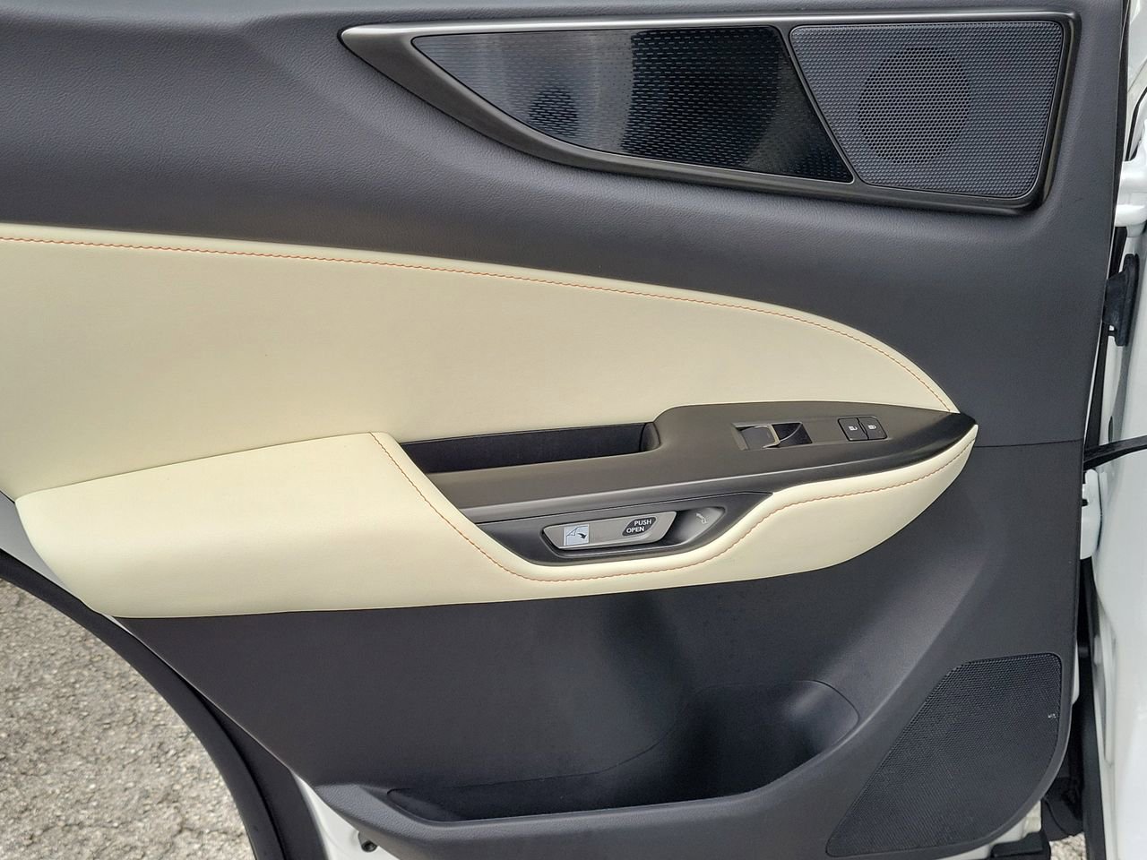 Used 2024 Lexus NX 250 FWD image 11