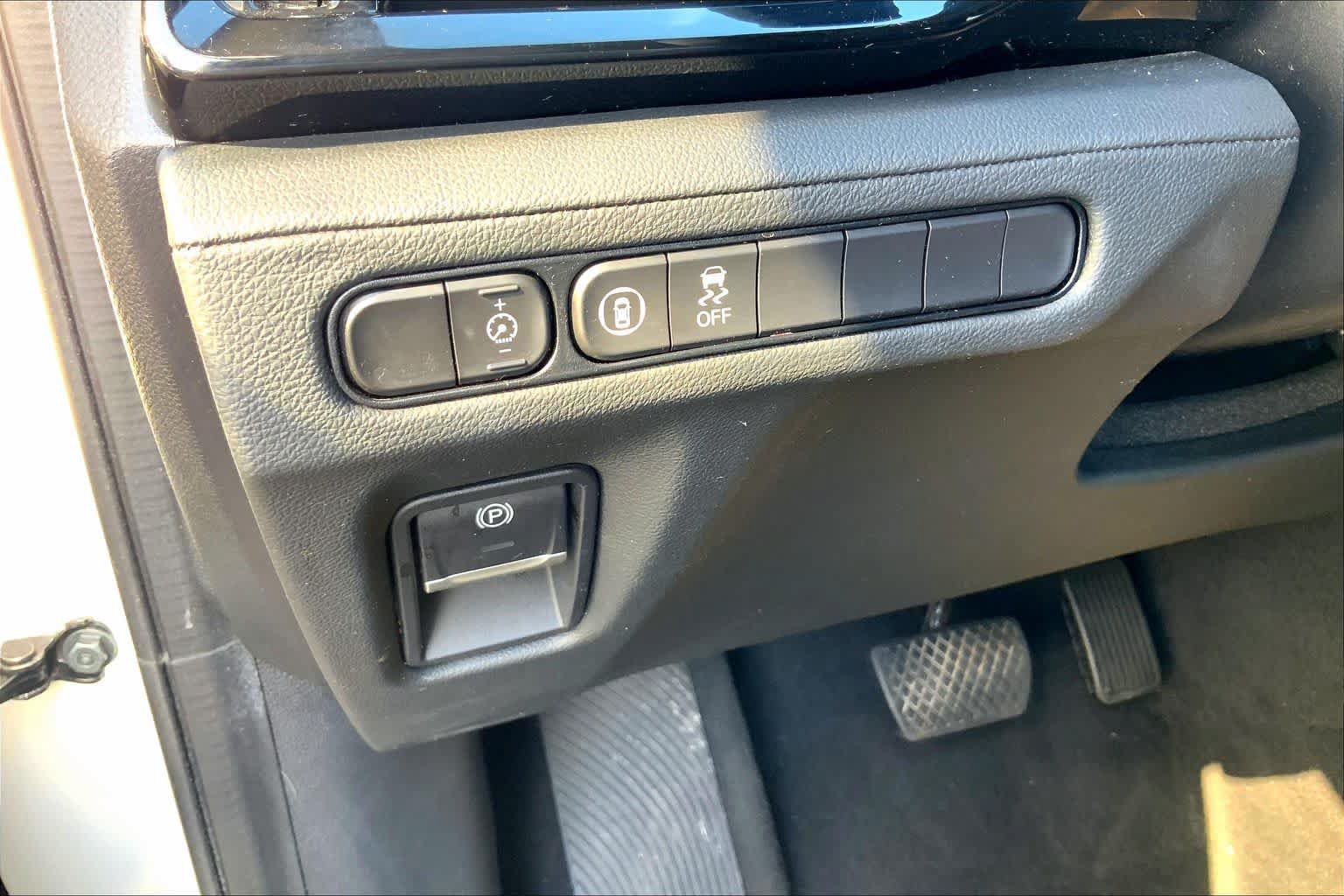 Used 2024 Acura MDX SH-AWD image 35