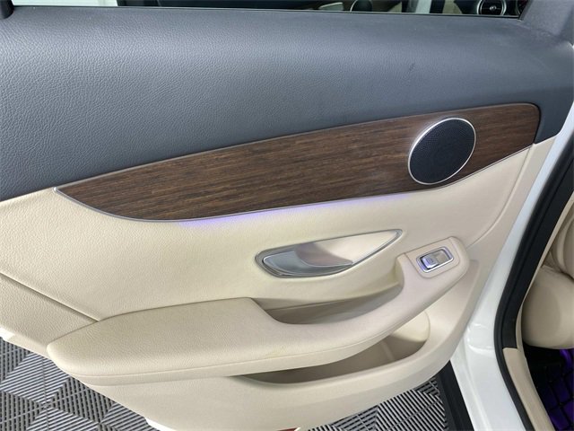 Used 2022 Mercedes-Benz GLC 300 4MATIC image 27