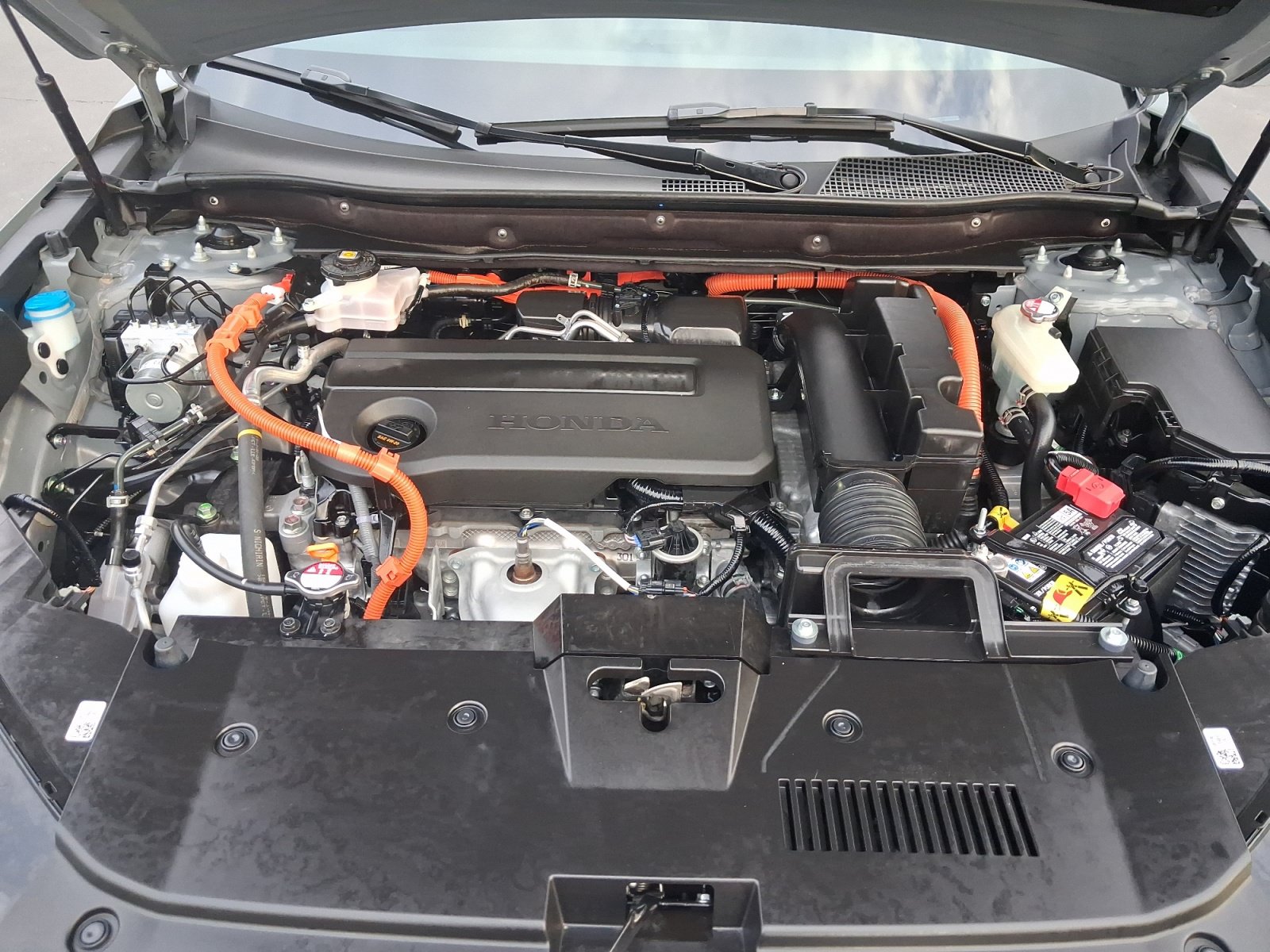 Used 2025 Honda CR-V Sport Touring image 32