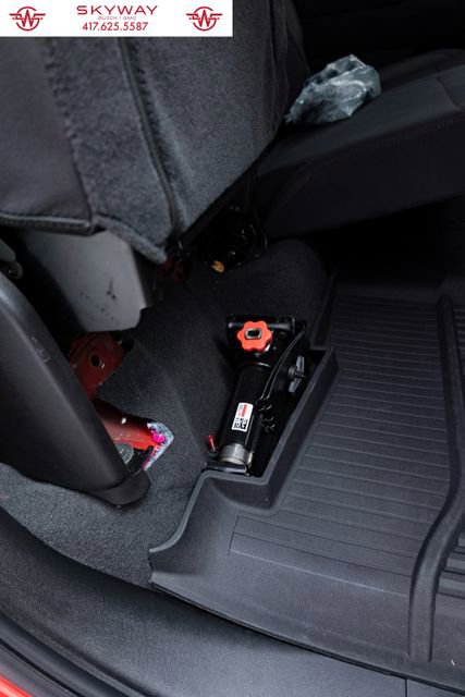 Used 2025 Chevrolet Silverado 1500 LT image 19