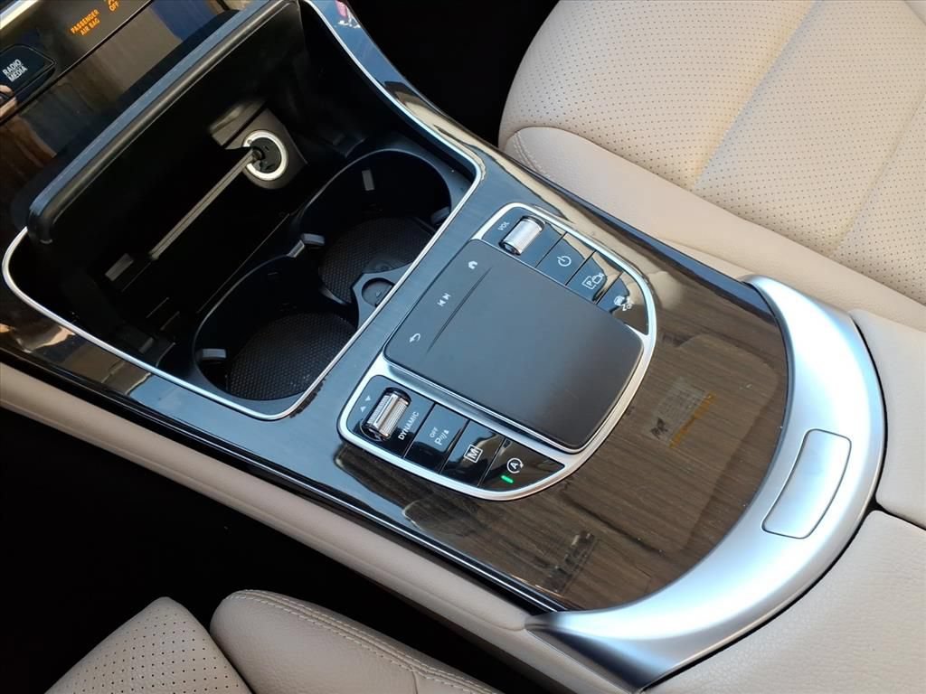 Used 2021 Mercedes-Benz GLC 300 image 27