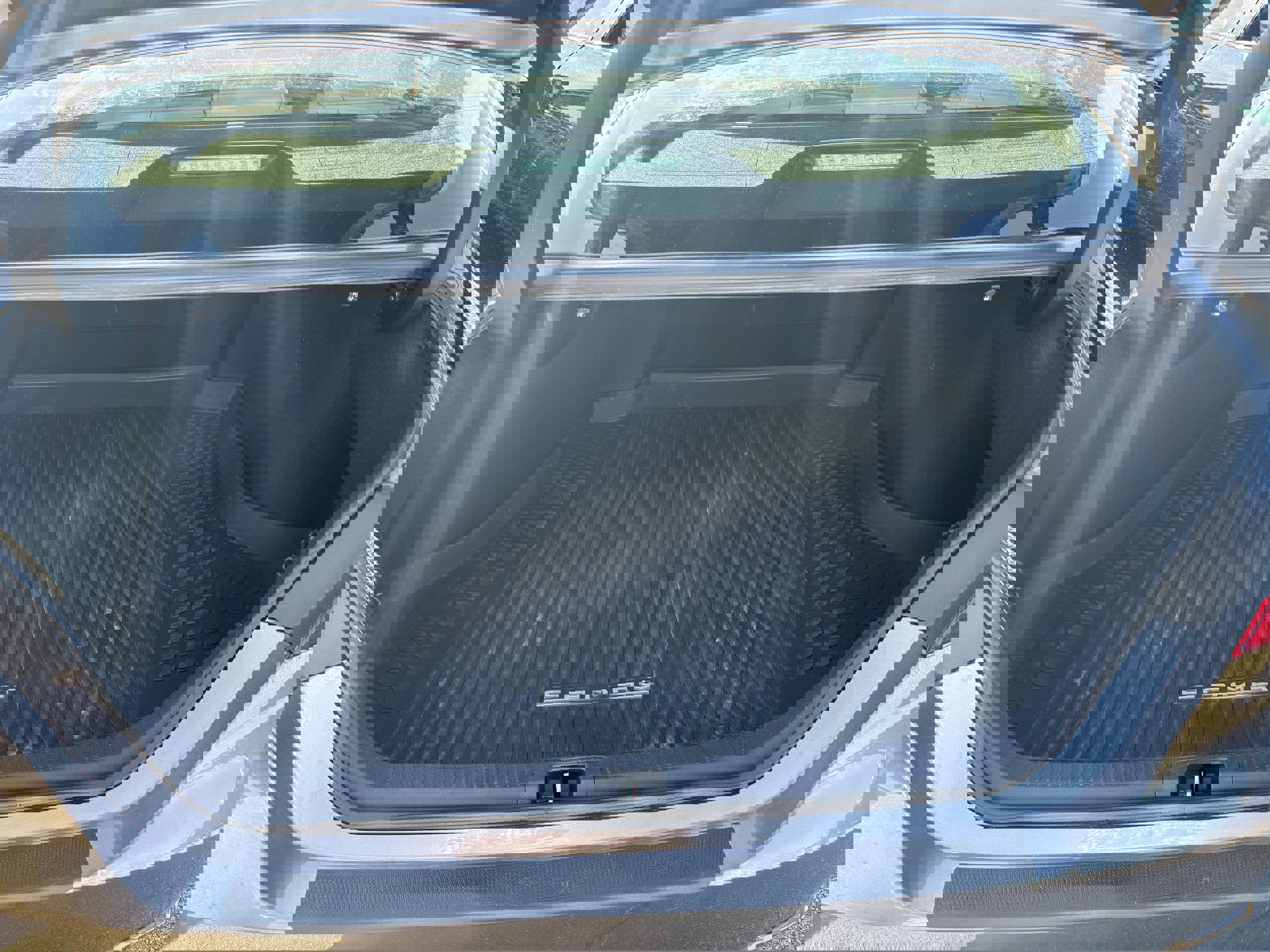 Used 2023 Toyota Camry SE image 8