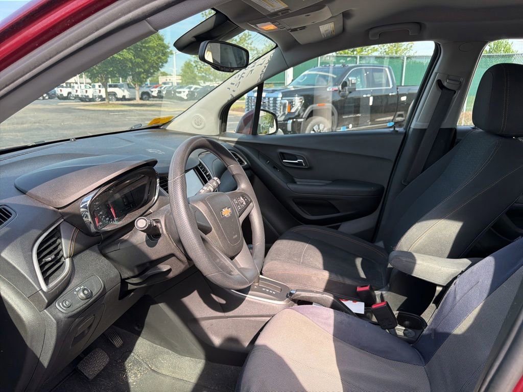 Used 2017 Chevrolet Trax LS AWD/4WD image 10