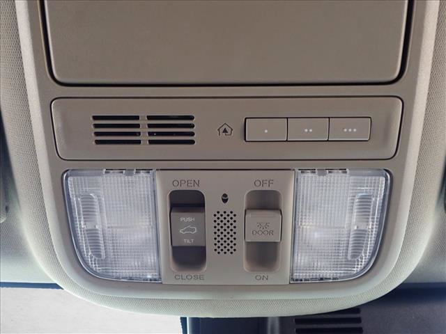 Used 2016 Honda Pilot Touring image 25