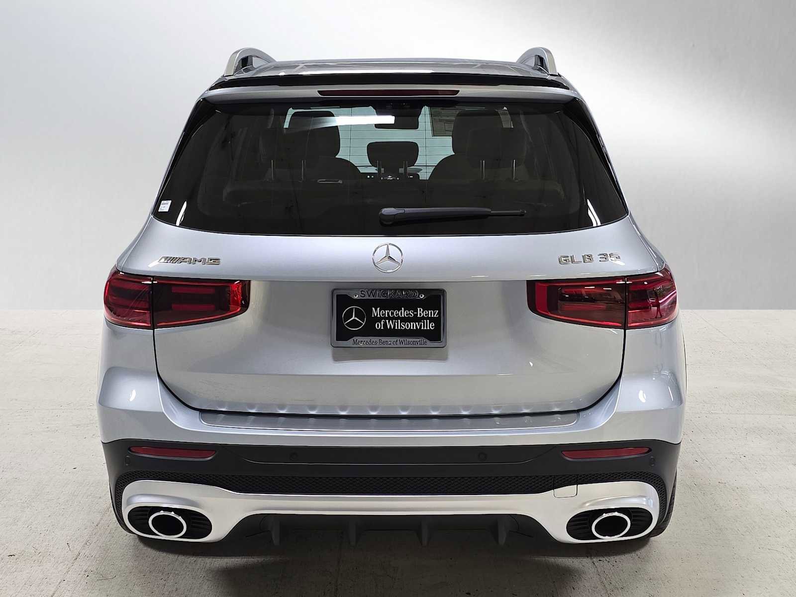 New 2026 Mercedes-Benz GLB 35 AMG 4MATIC image 4