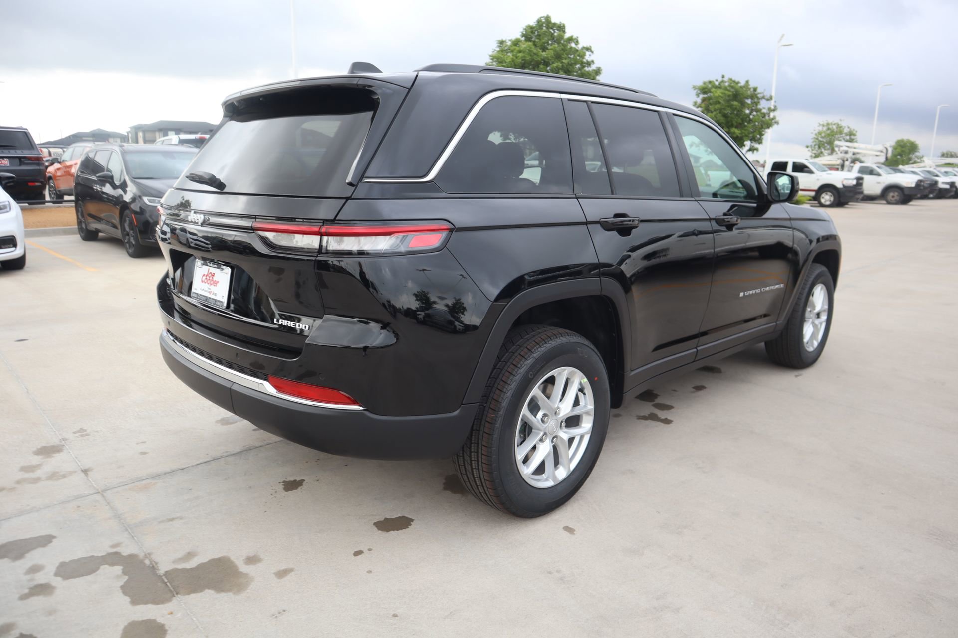 New 2026 Jeep Grand Cherokee Laredo X AWD/4WD image 21
