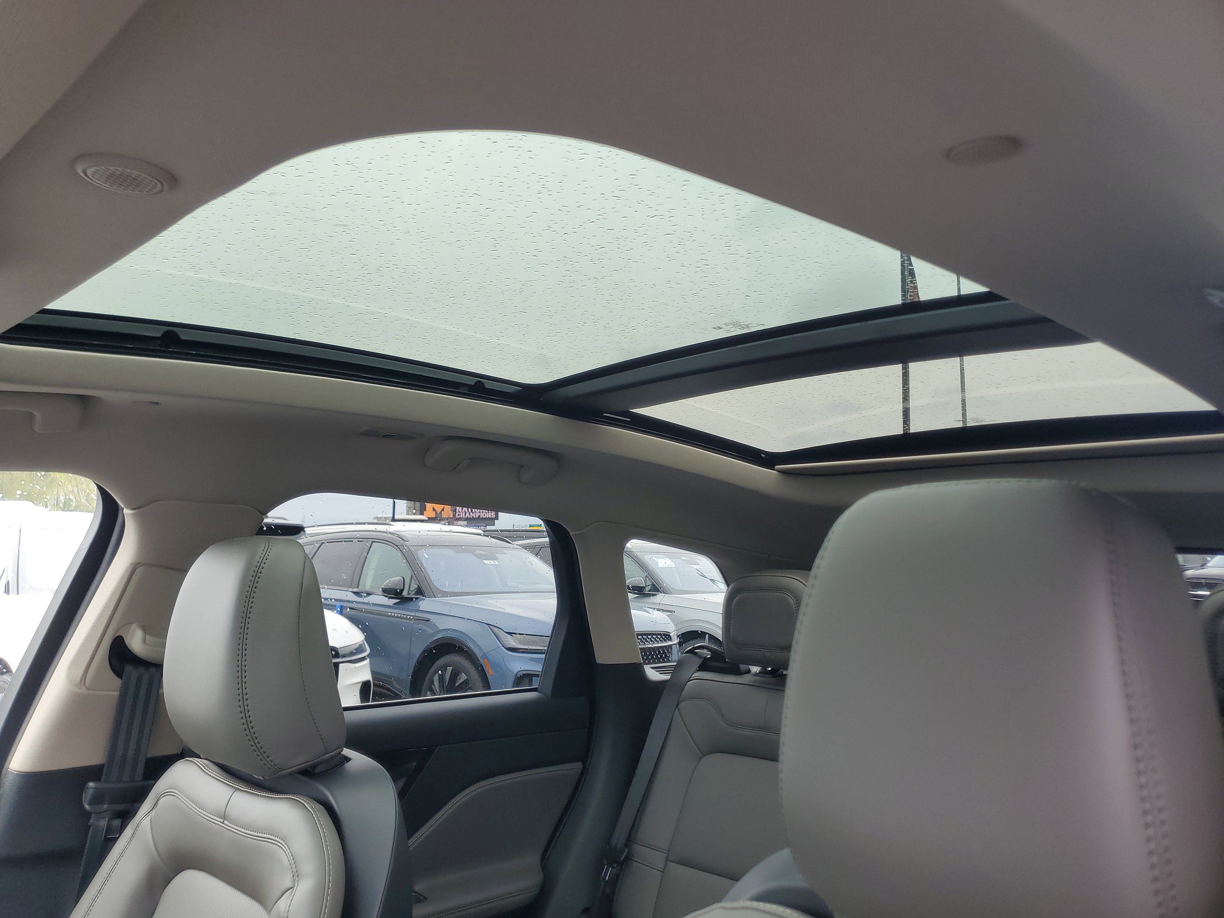 New 2026 Lincoln Corsair Premiere AWD/4WD image 11
