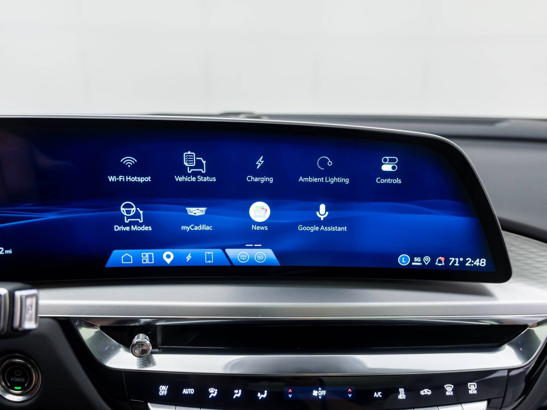 Certified 2024 Cadillac Lyriq Luxury RWD image 26