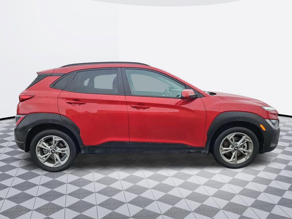 Used 2022 Hyundai Kona SEL w/ Cargo Package AWD/4WD image 7