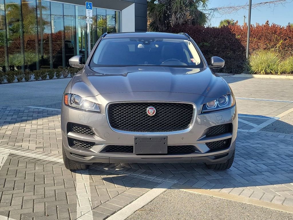 Used 2018 Jaguar F-PACE Premium image 8